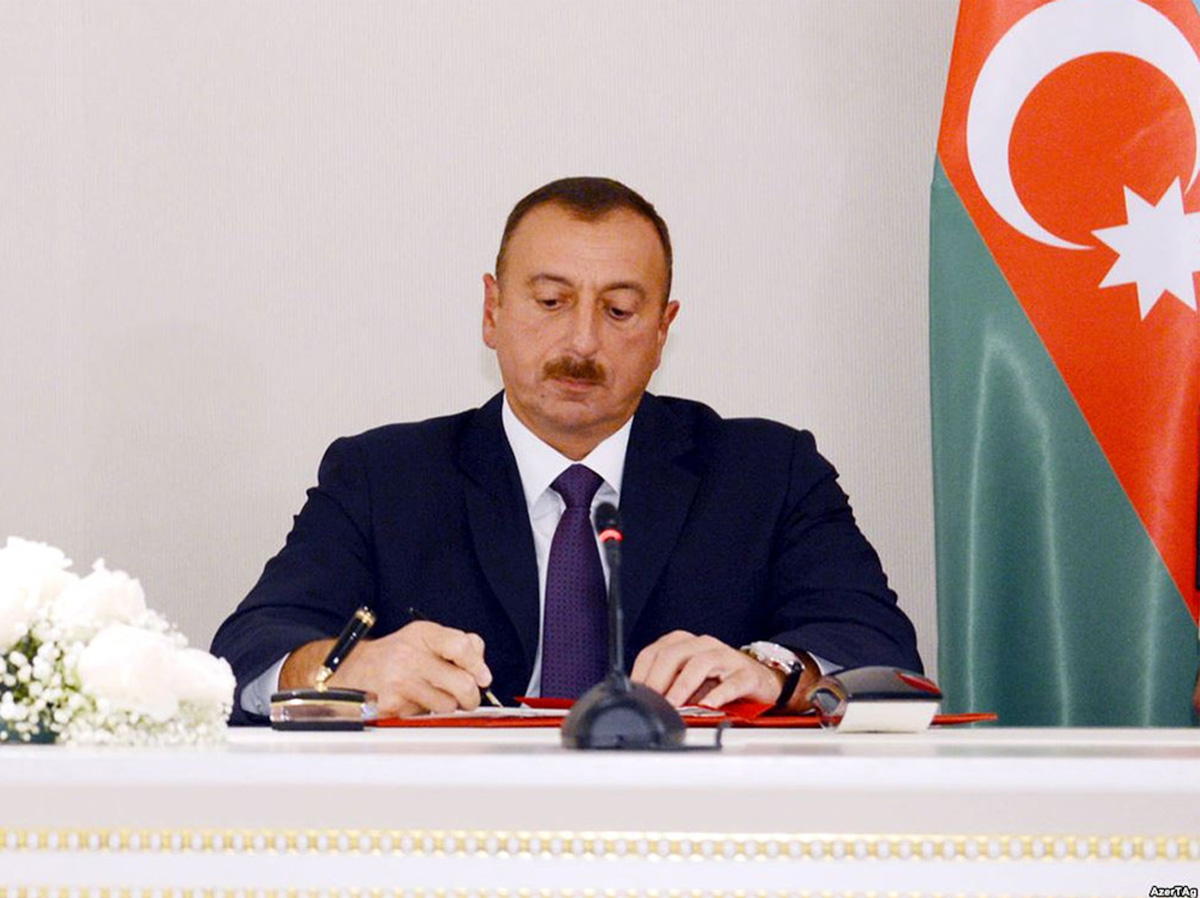 Prezident sədr təyin etdi, nazirliyə tapşırıq verdi